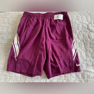 Nike DRI-FIT Court Dry 9" Tennis Shorts Maroon Size Small